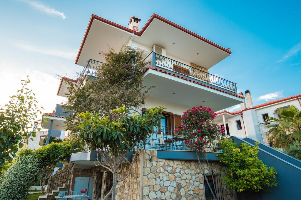 Bouganvillia Homes Никити Екстериор снимка