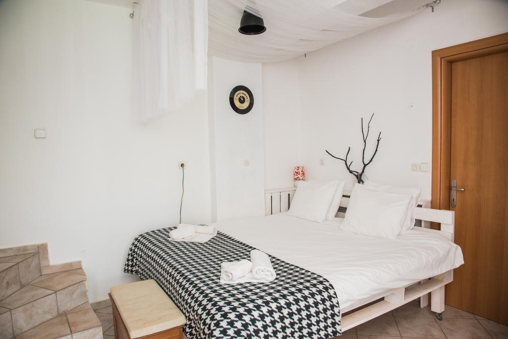 Bouganvillia Homes Никити Екстериор снимка