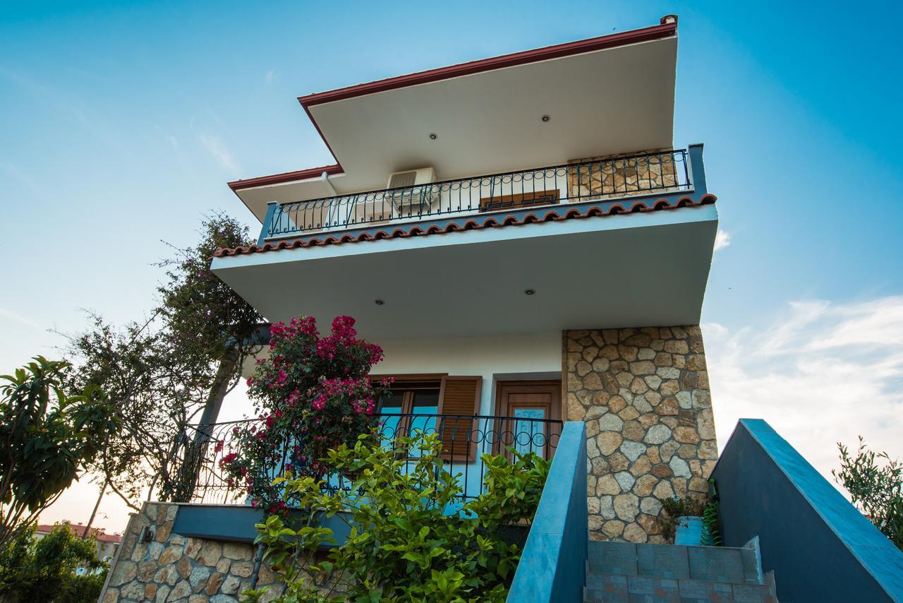 Bouganvillia Homes Никити Екстериор снимка